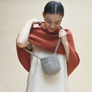 Cecilie Telle wool ball bag - grey